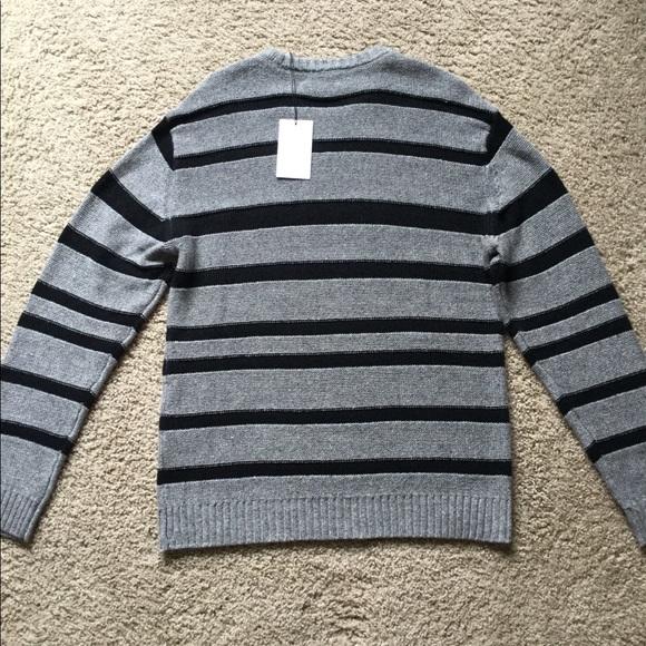 BLDWN Linen Sweater - Picture 2 of 5